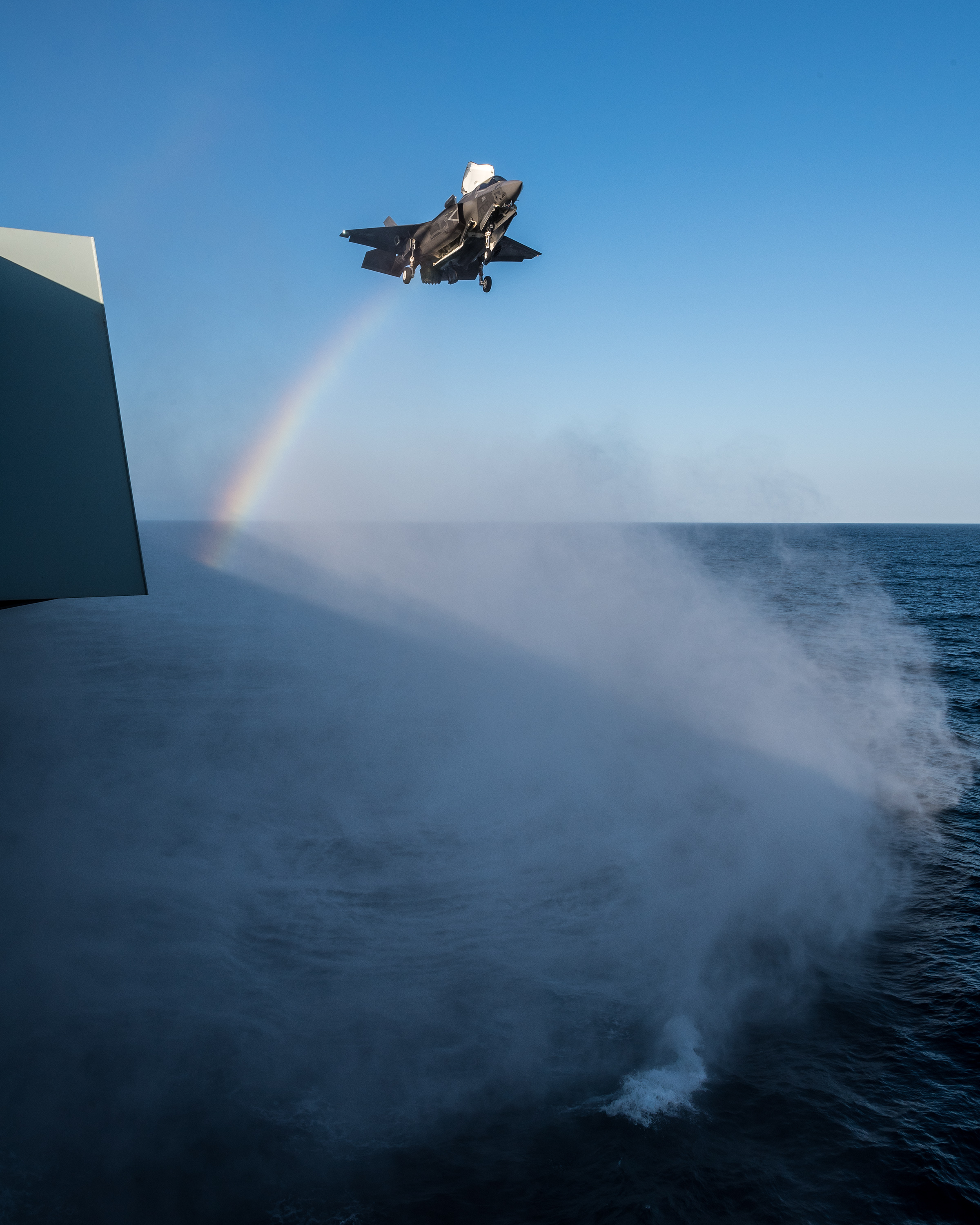 The F-35 Pax River Integrated Test Force embarked on HMS Queen Elizabeth (R08), September through November, to carry out first of class flight trials (fixed wing) testing. US Navy photo