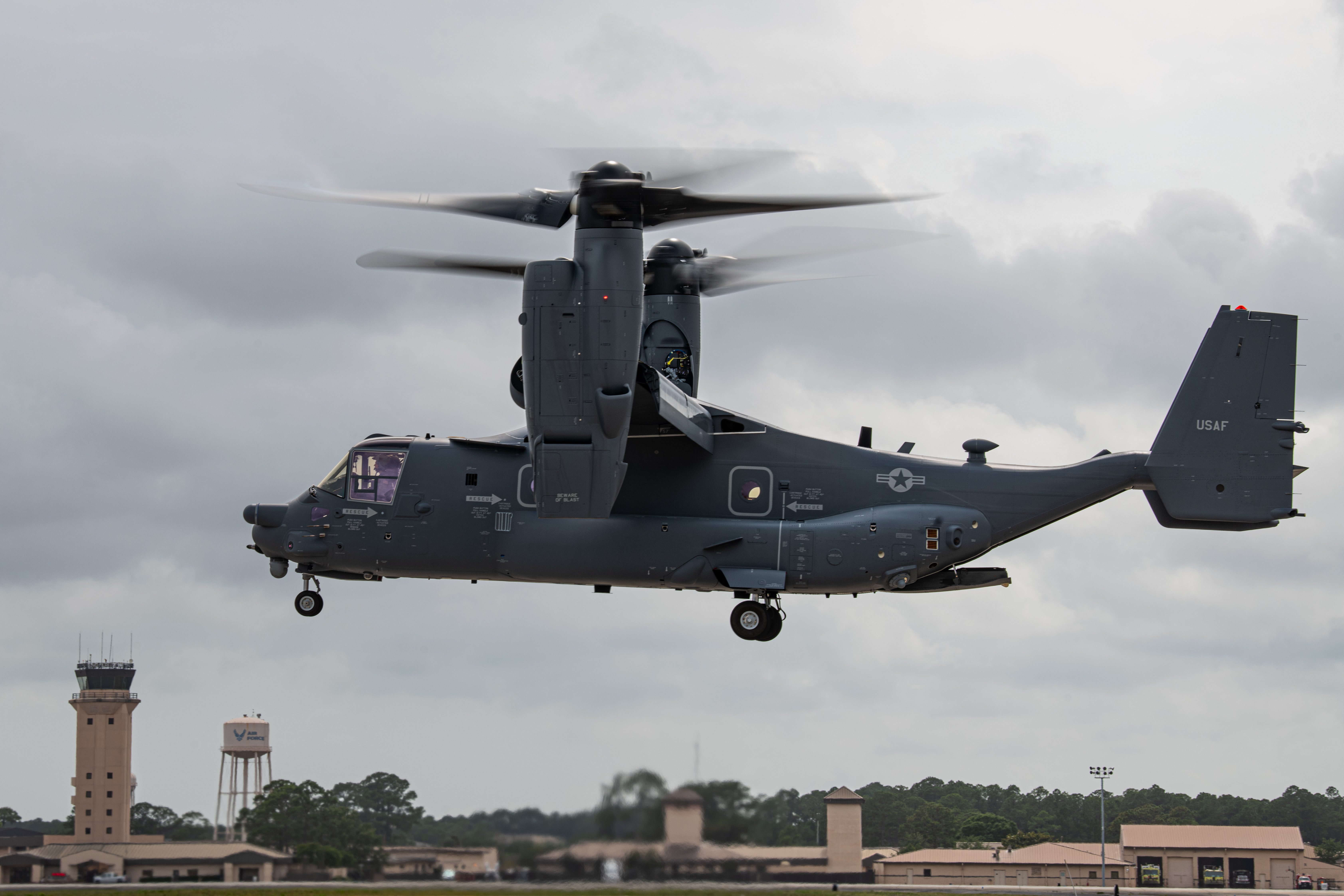 801st SOAMXS accepts delivery of new CV-22