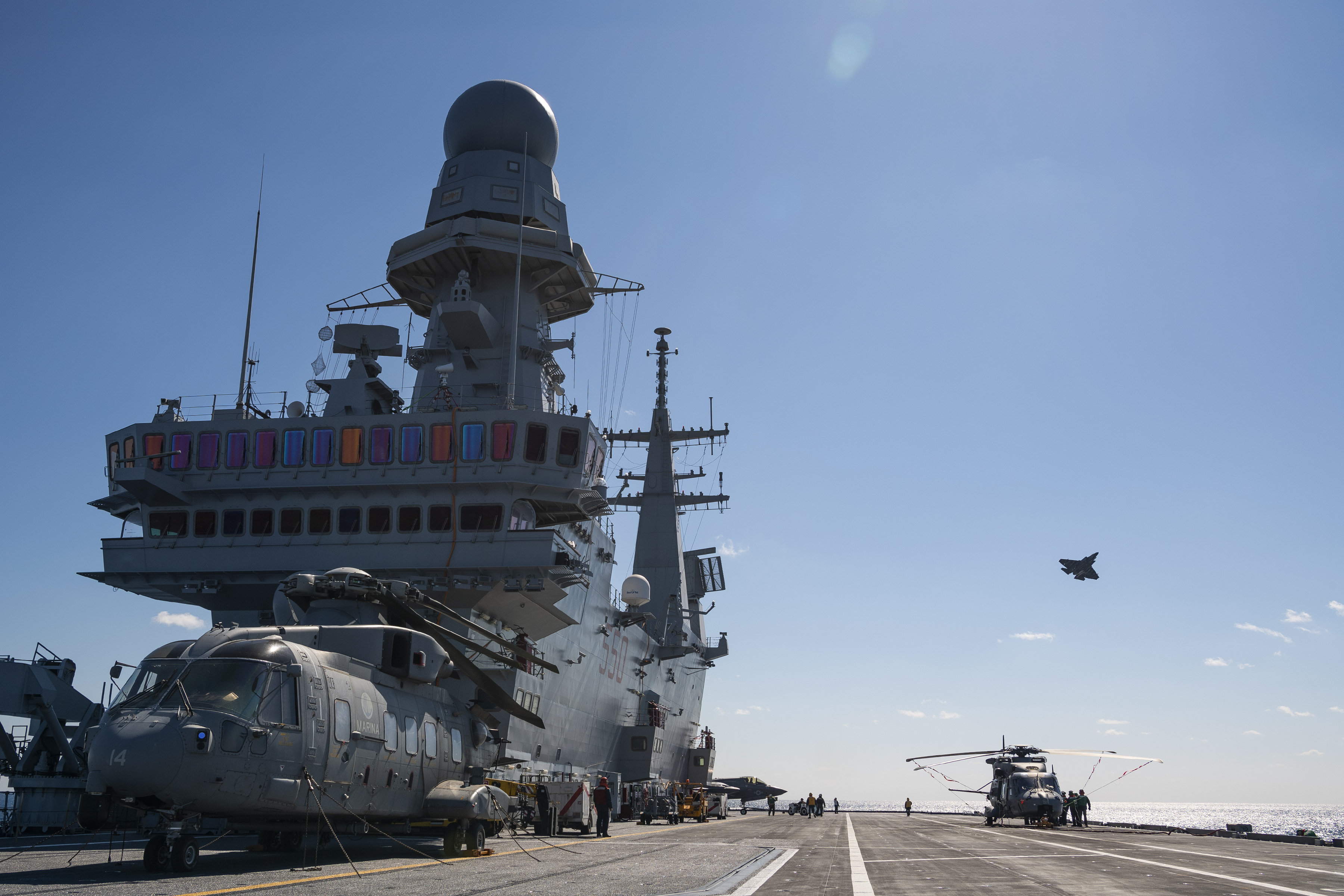 F-35B lands aboard ITS Cavour (CVH 550)