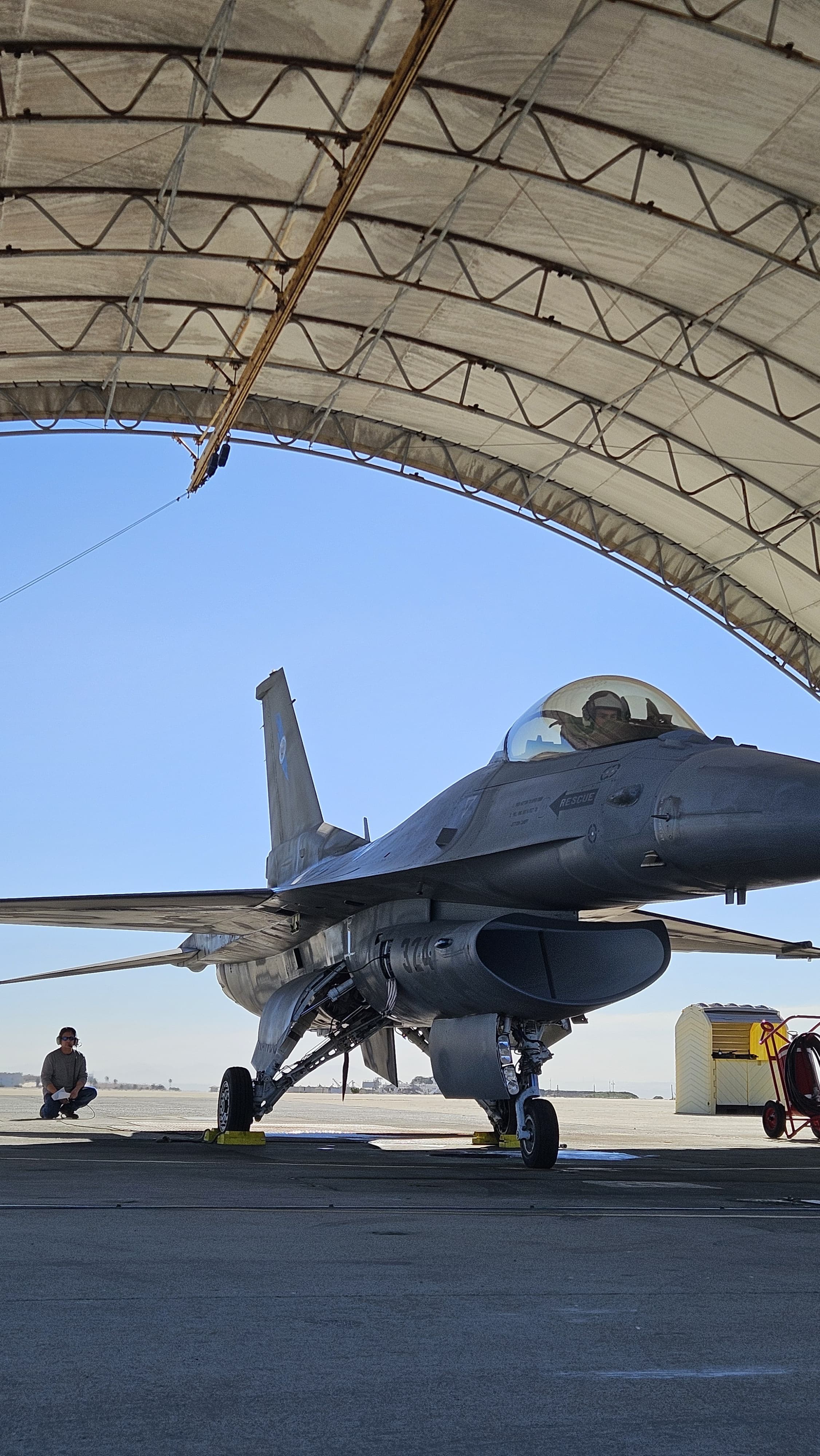F-16