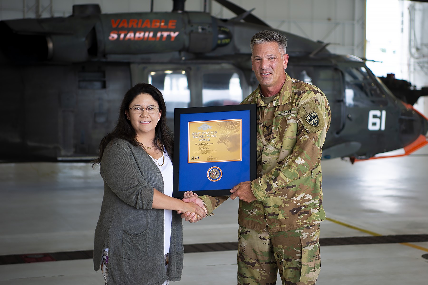 Barb Gordon receives award