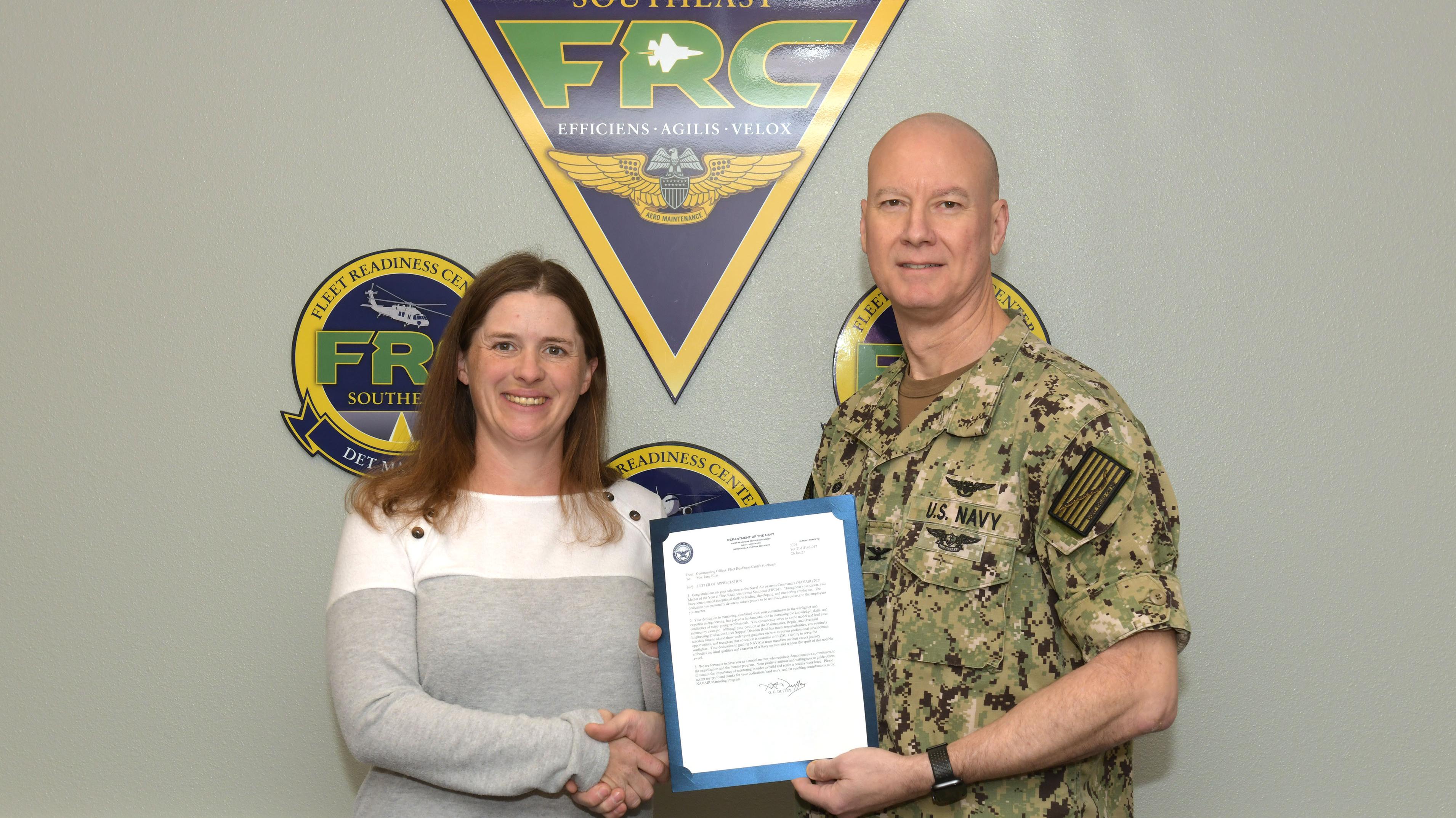 Fleet Readiness Center Southeast (FRCSE) recently announced their 2021 Naval Air Systems Command (NAVAIR) National Mentor of the Year Award winner as well as the recipients for the FRCSE Dora Quinlan Mentor Award.