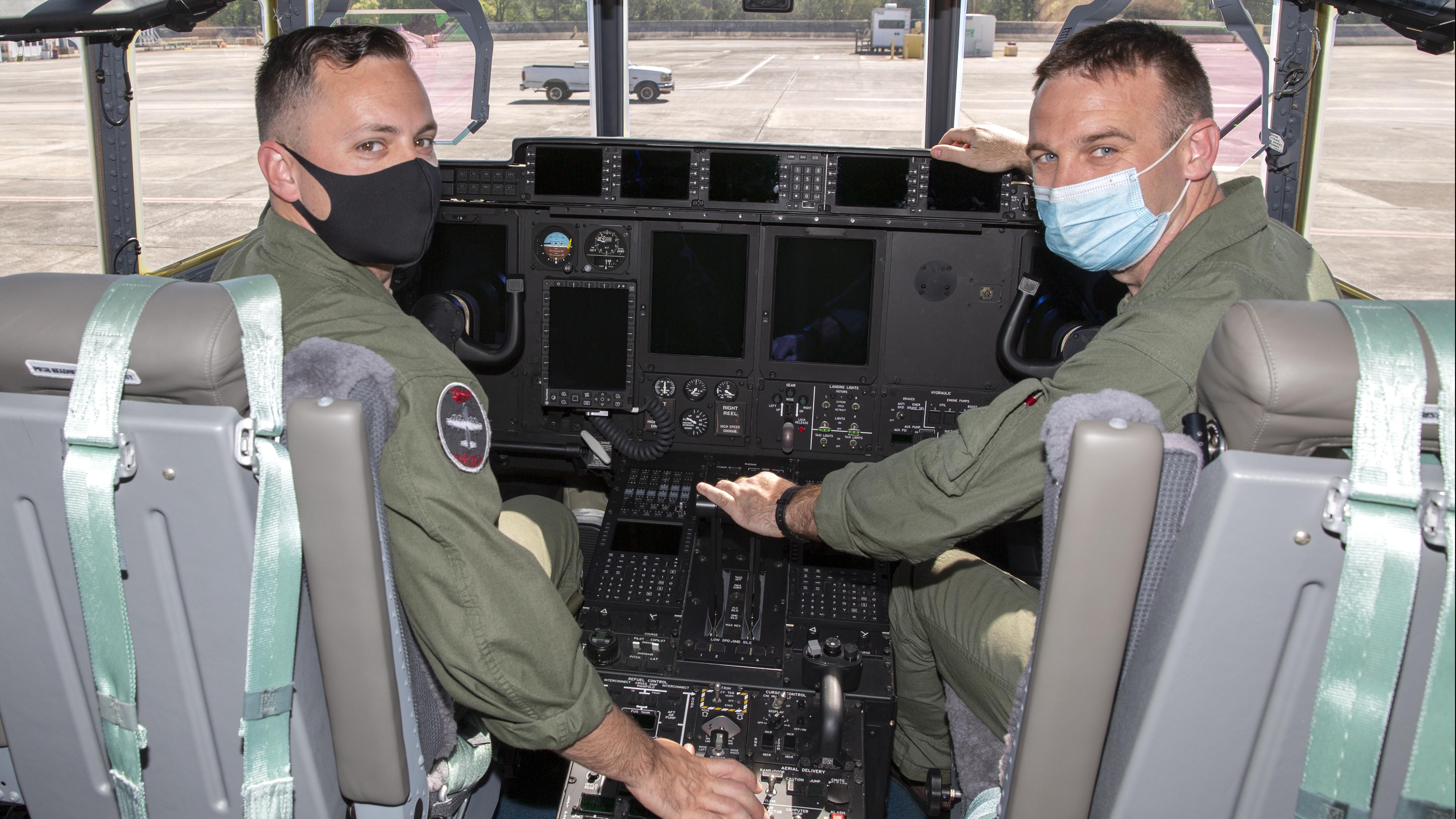 VMGR-252 flight crew in new KC-130J Block 8.1 cockpit