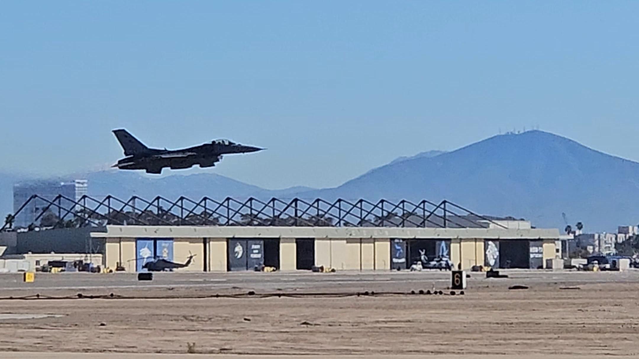 F-16 flying