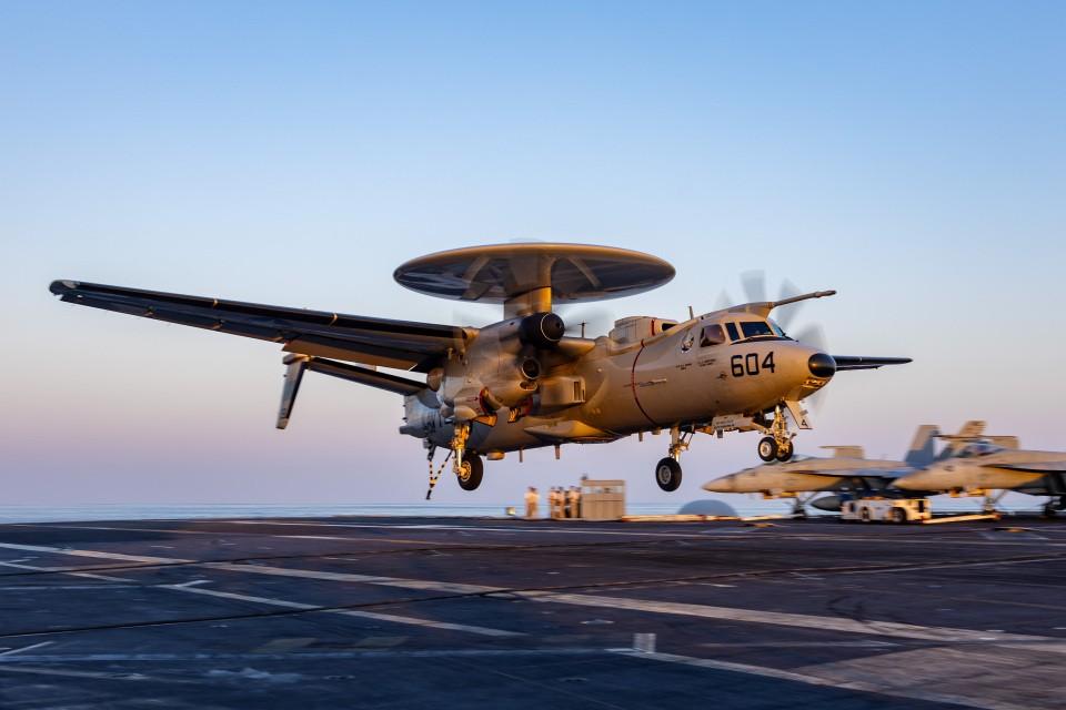 E-2D lands on USS Harry S. Truman (CVN 75)