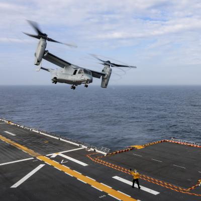 An MV-22 Osprey takes off from the flight deck of the amphibious assault ship USS Wasp (LHD 1). (U.S. Navy photo by Mass Communication Specialist 3rd Class Benjamin F. Davella III)