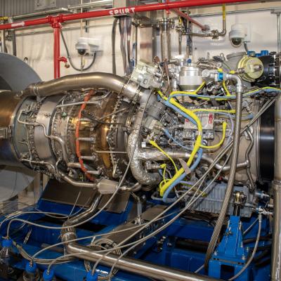 Aircraft engine in industrial environment 
