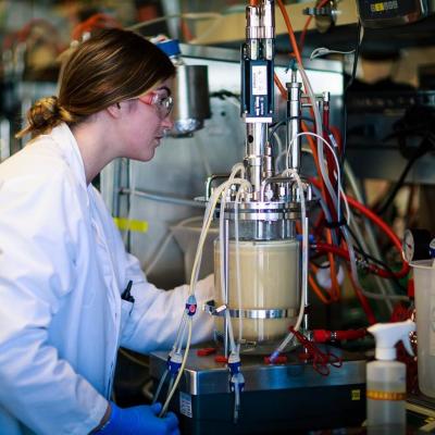 Amyris chemist working in a lab