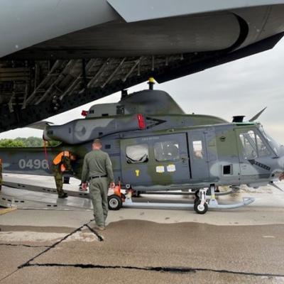 UH-1Y Venom offloading from a USAF C-17