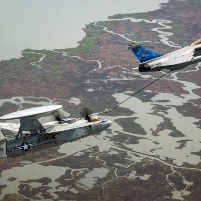 E-2d tanking from French Rafale