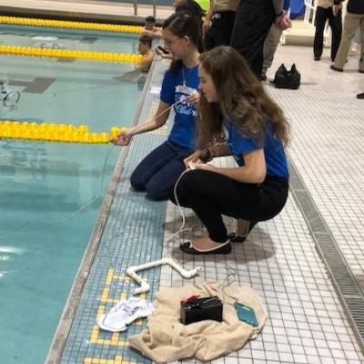 Students compete underwater robots