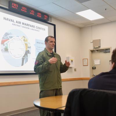 NAWCAD Lakehurst officer in charge speaks to potential employees