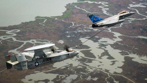 E-2d tanking from French Rafale